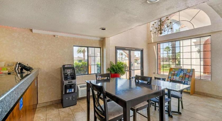 Econo Lodge Moreno Valley Eksteriør billede