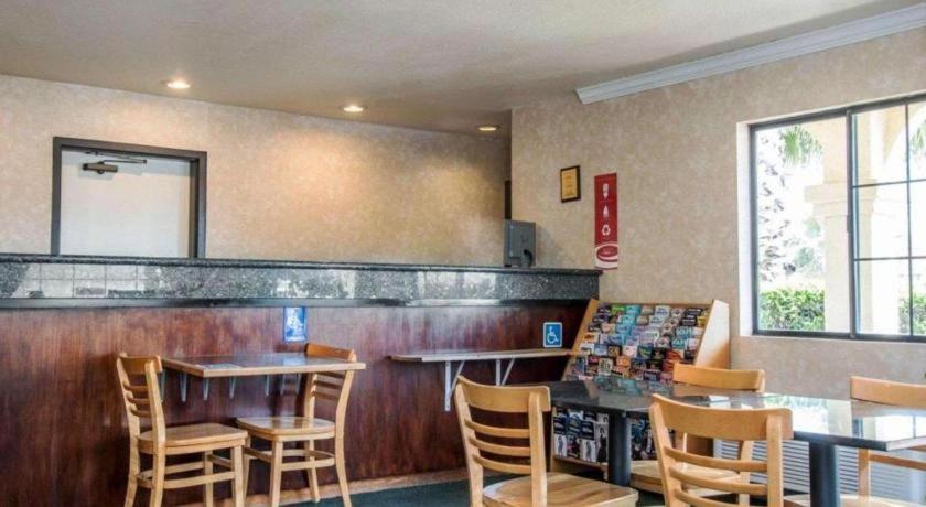 Econo Lodge Moreno Valley Eksteriør billede